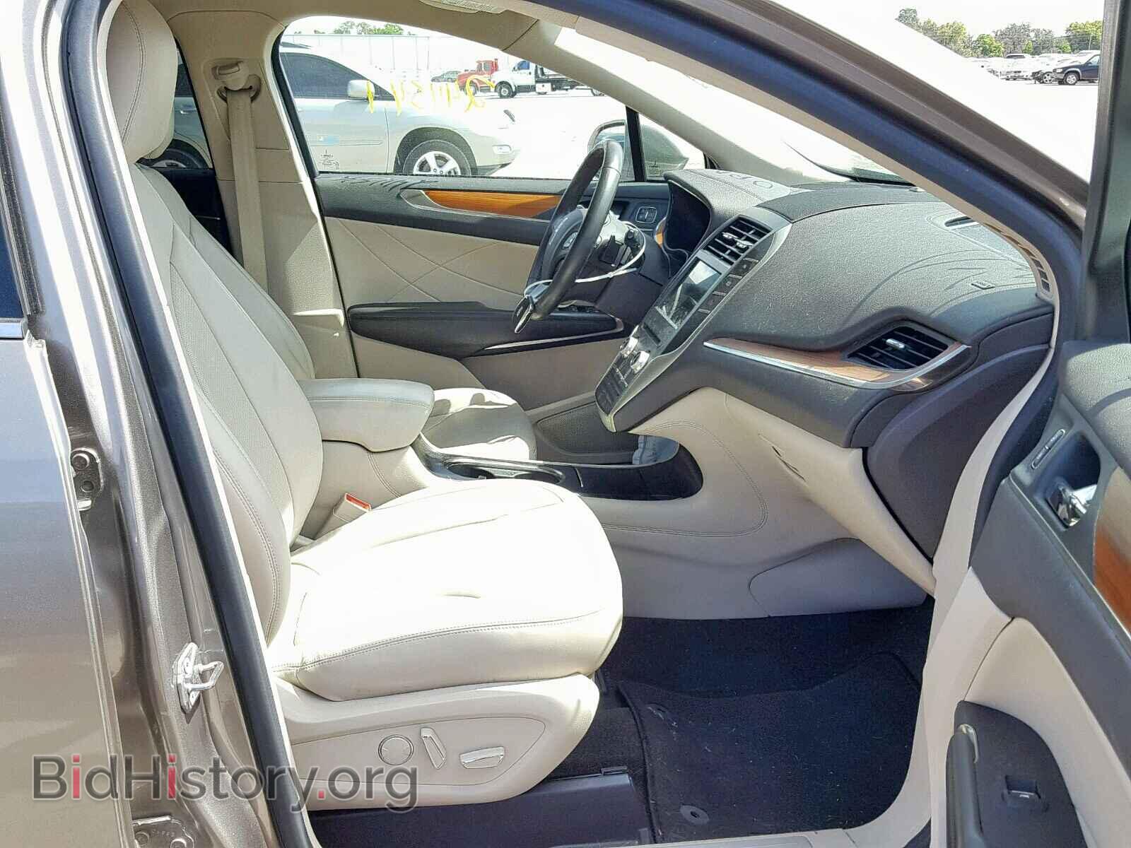 2017 LINCOLN MKC SELECT - VIN: 5LMCJ2C99HUL32743 - Photo 5