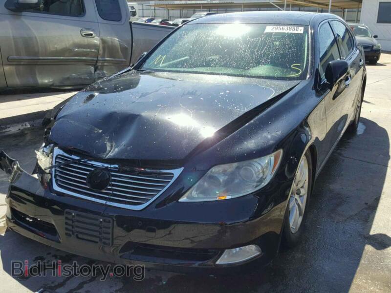 2007 Lexus LS460 (VIN JTHGL46F675018717) — photo 2 of 10