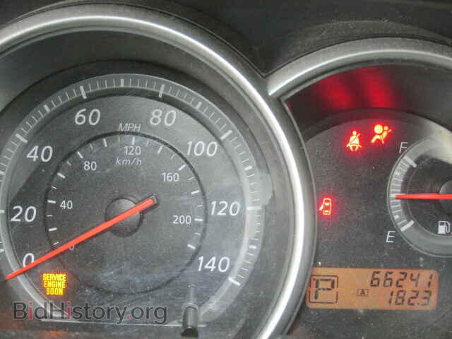 2010 NISSAN VERSA - VIN: 3N1BC1AP2AL415832 - Фото 8