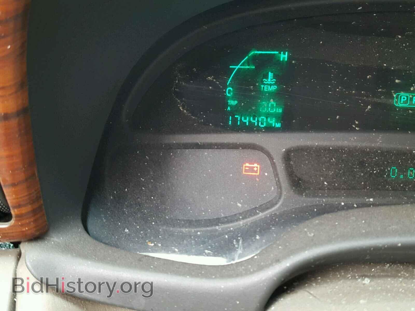 2002 CADILLAC DEVILLE - VIN: 1G6KD54Y02U210820 - Фото 8