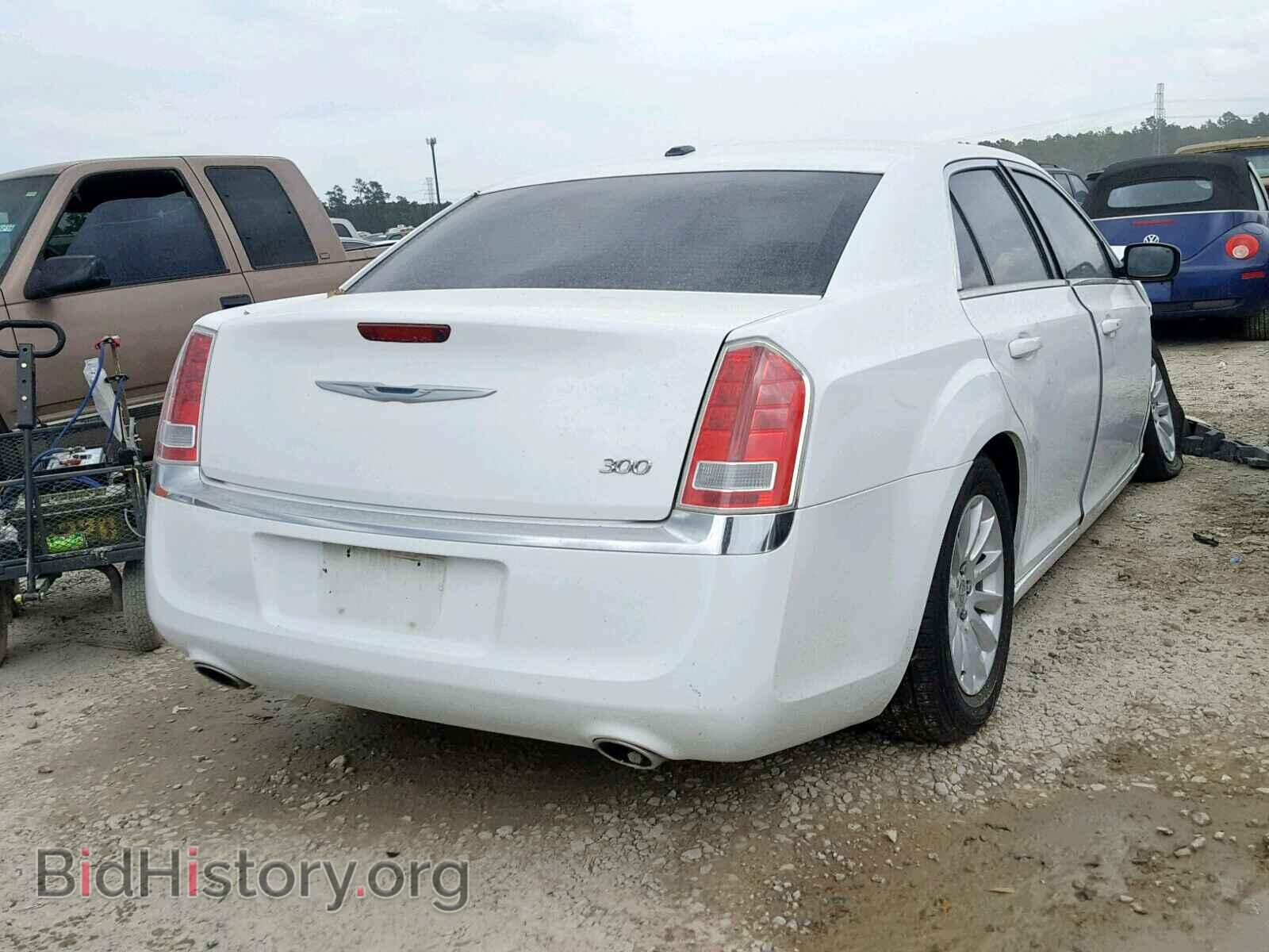 2014 CHRYSLER 300 - VIN: 2C3CCAAG5EH326924 - Фото 4