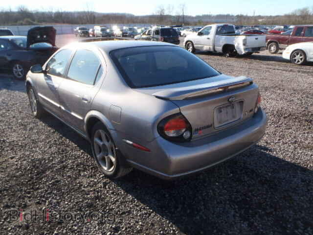 2000 NISSAN MAXIMA - VIN: JN1CA31D5YT525534 - Фото 3