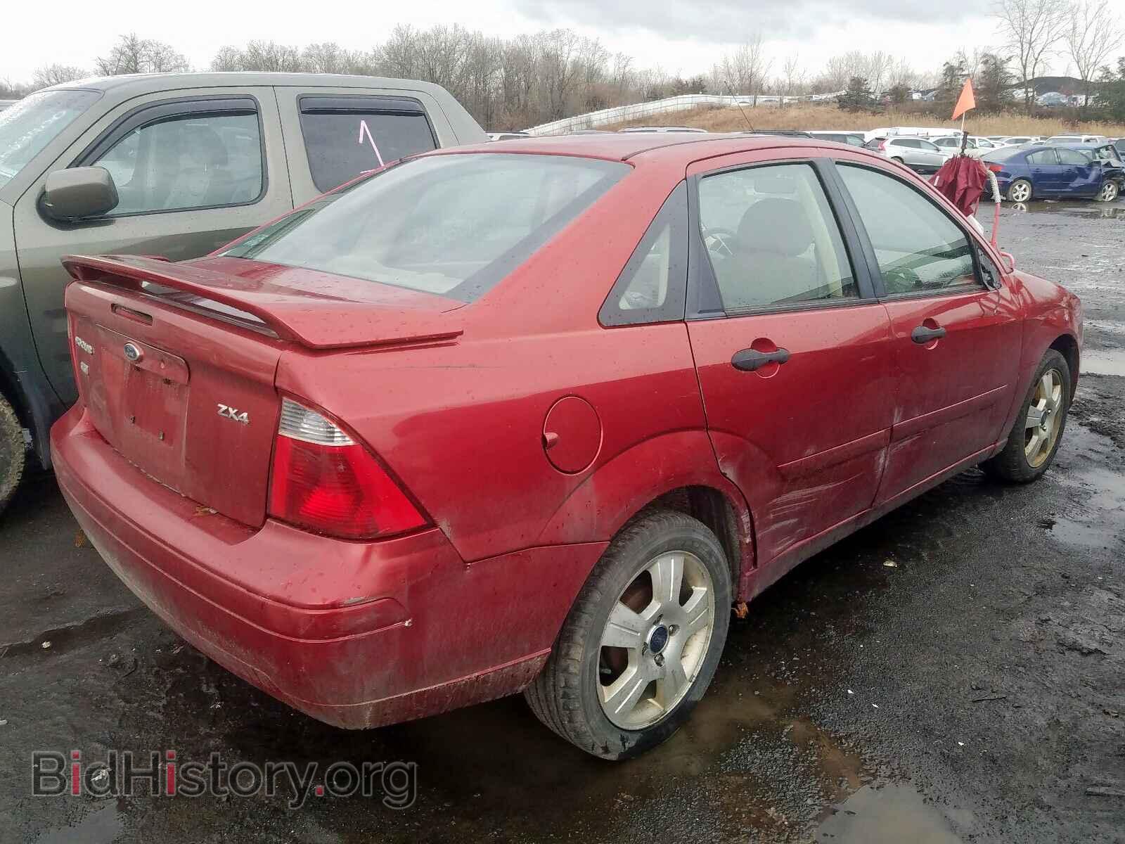 2005 FORD FOCUS - VIN: 1FAFP34N35W284716 - Фото 4