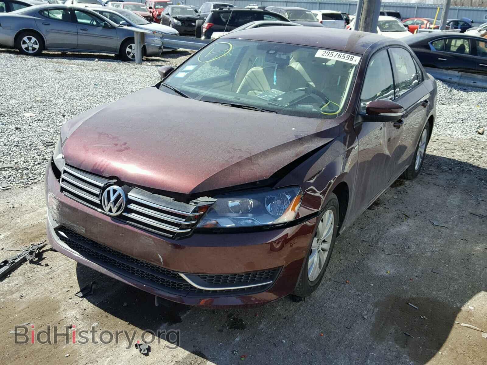 2014 VOLKSWAGEN PASSAT - VIN: 1VWAT7A3XEC067740 - Фото 2