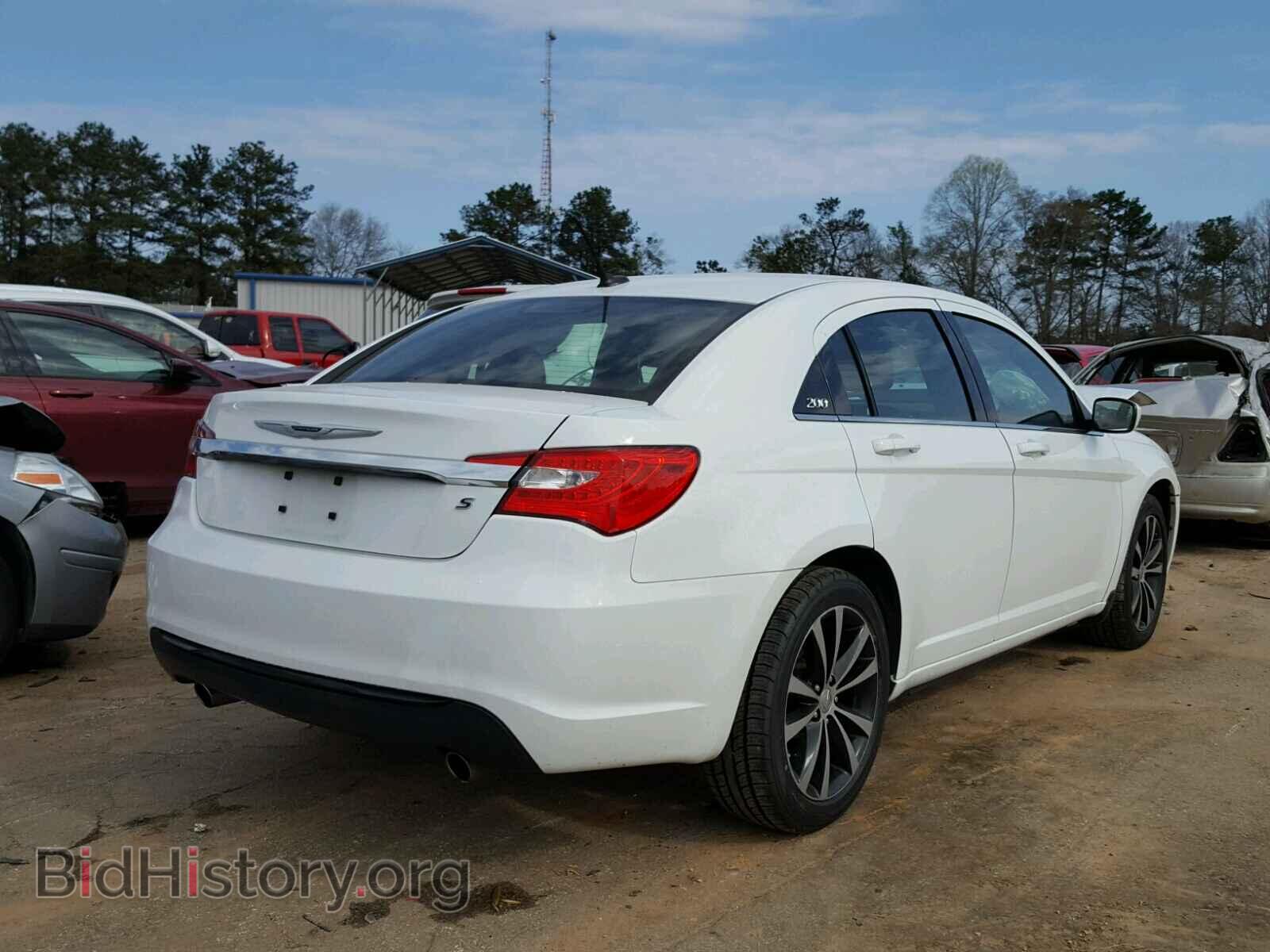 2012 CHRYSLER 200 - VIN: 1C3CCBHG9CN305655 - Фото 4