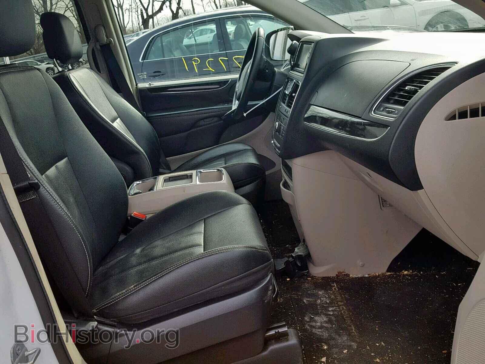 2014 CHRYSLER TOWN & COU - VIN: 2C4RC1BG6ER294628 - Photo 5