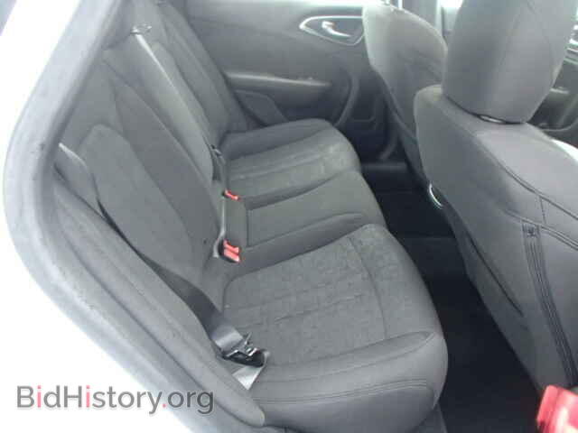 2015 CHRYSLER 200 - VIN: 1C3CCCAB6FN655754 - Фото 6