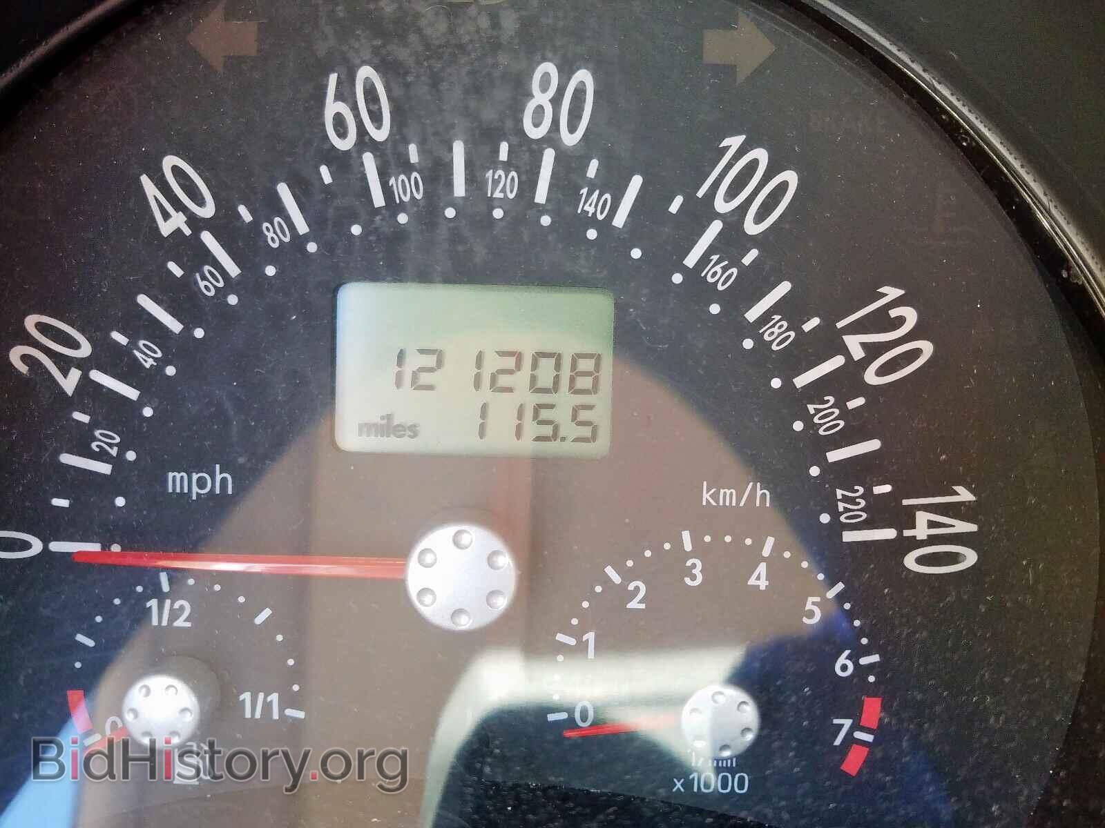 2000 VOLKSWAGEN BEETLE - VIN: 3VWCC21C9YM433461 - Фото 8