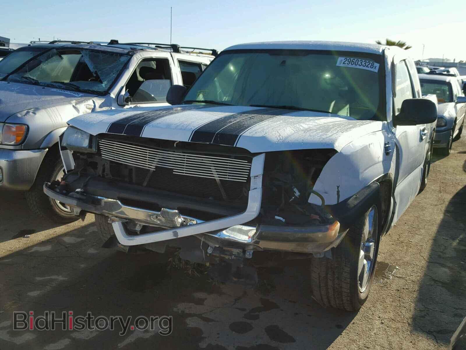 2005 CHEVROLET SILVERADO - VIN: 2GCEC19V551104979 - Фото 2