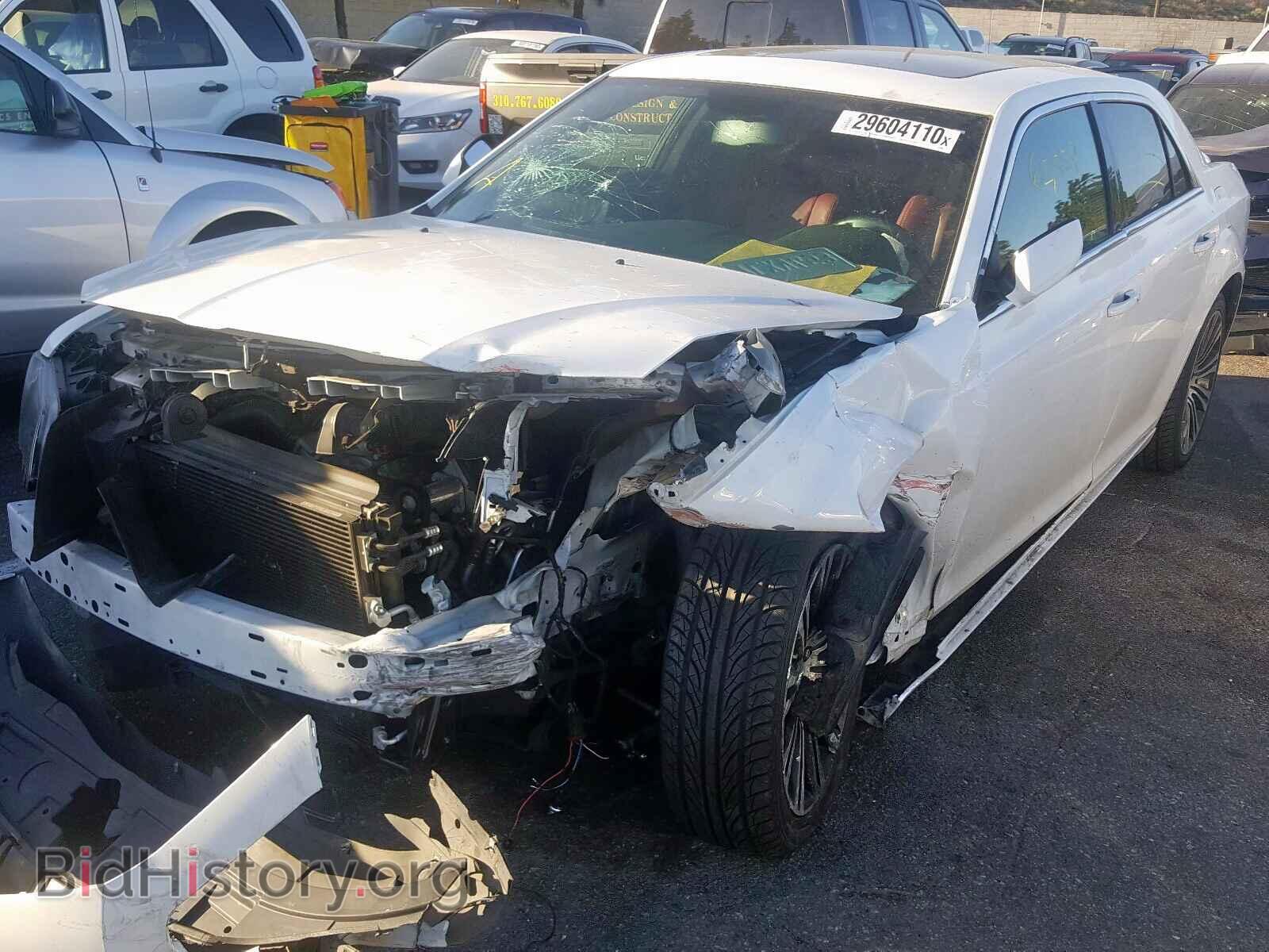 2014 CHRYSLER 300 - VIN: 2C3CCABT7EH181106 - Фото 2