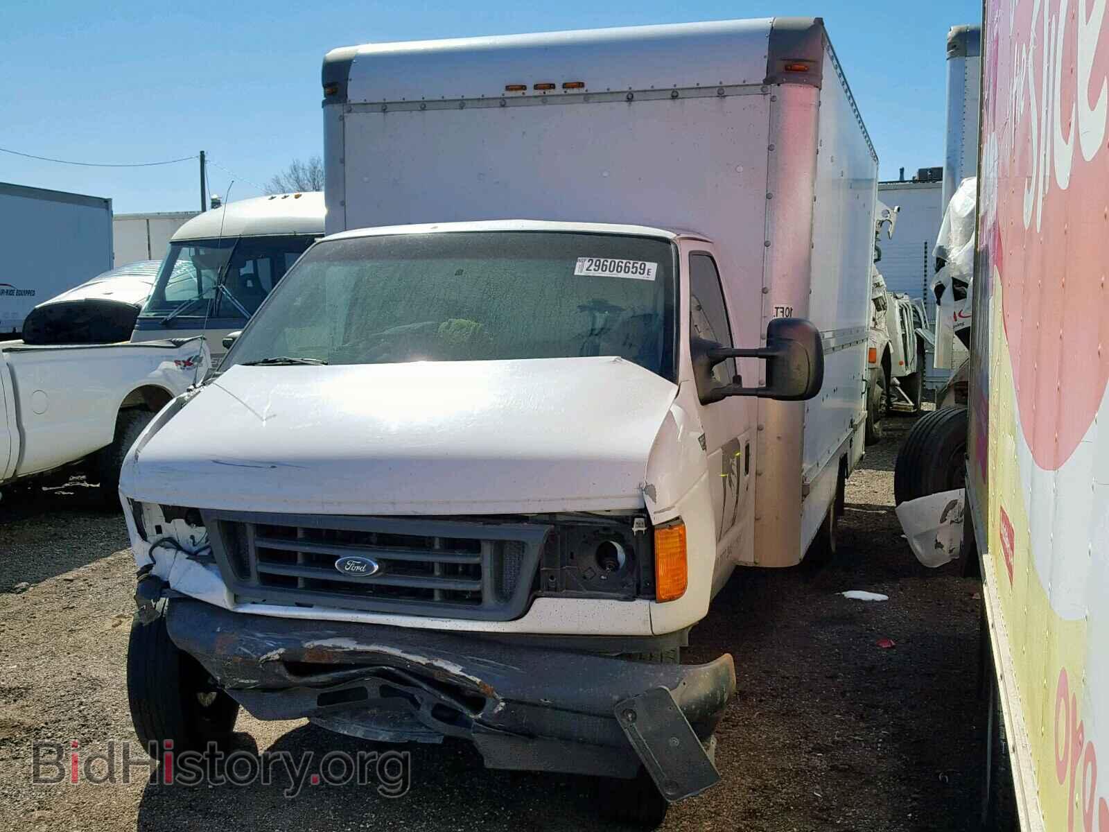 2005 FORD ECONOLINE - VIN: 1FDWE35L85HB04904 - Фото 2