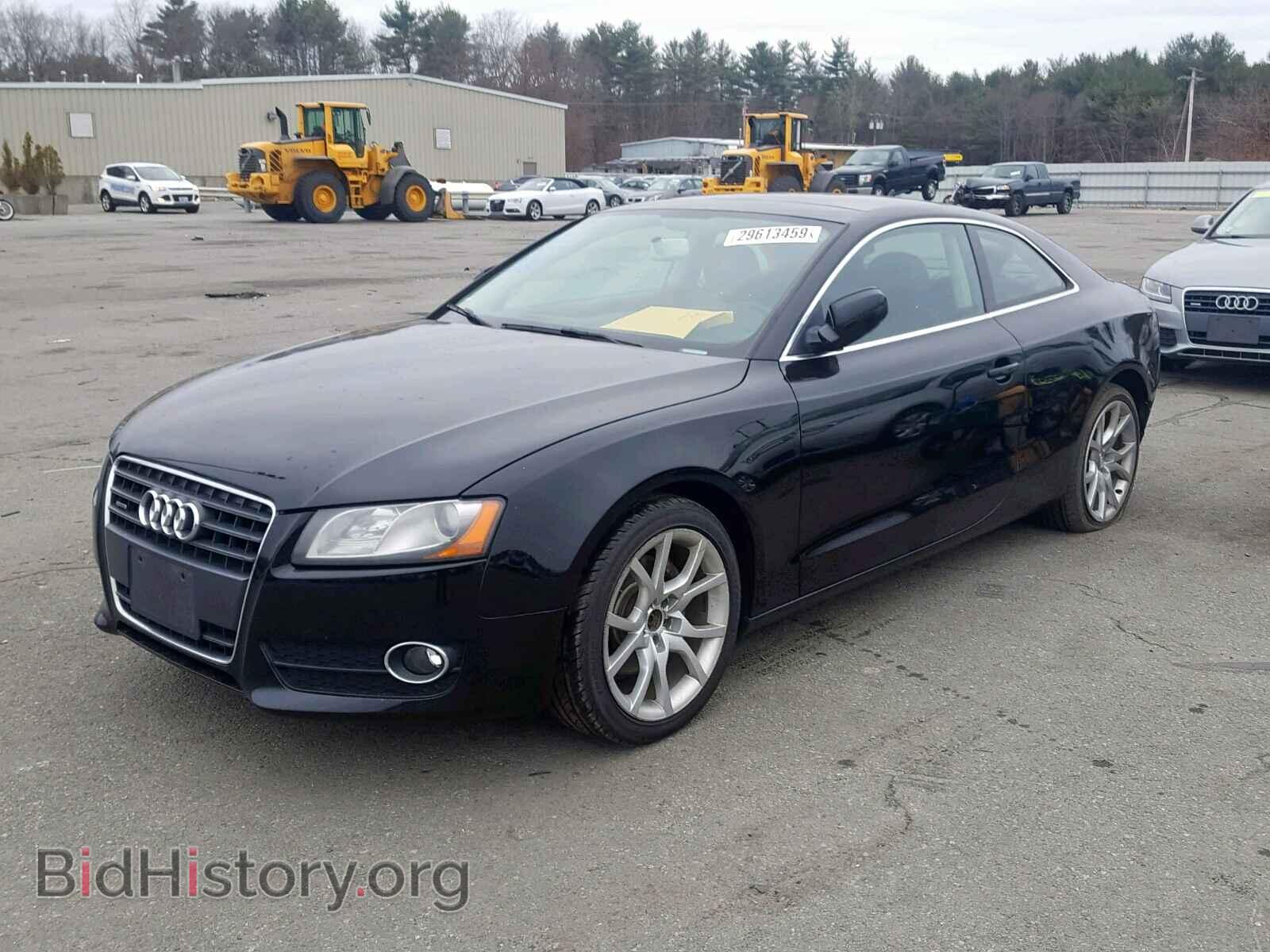 2011 AUDI A5 - VIN: WAUCFAFR1BA045997 - Фото 2