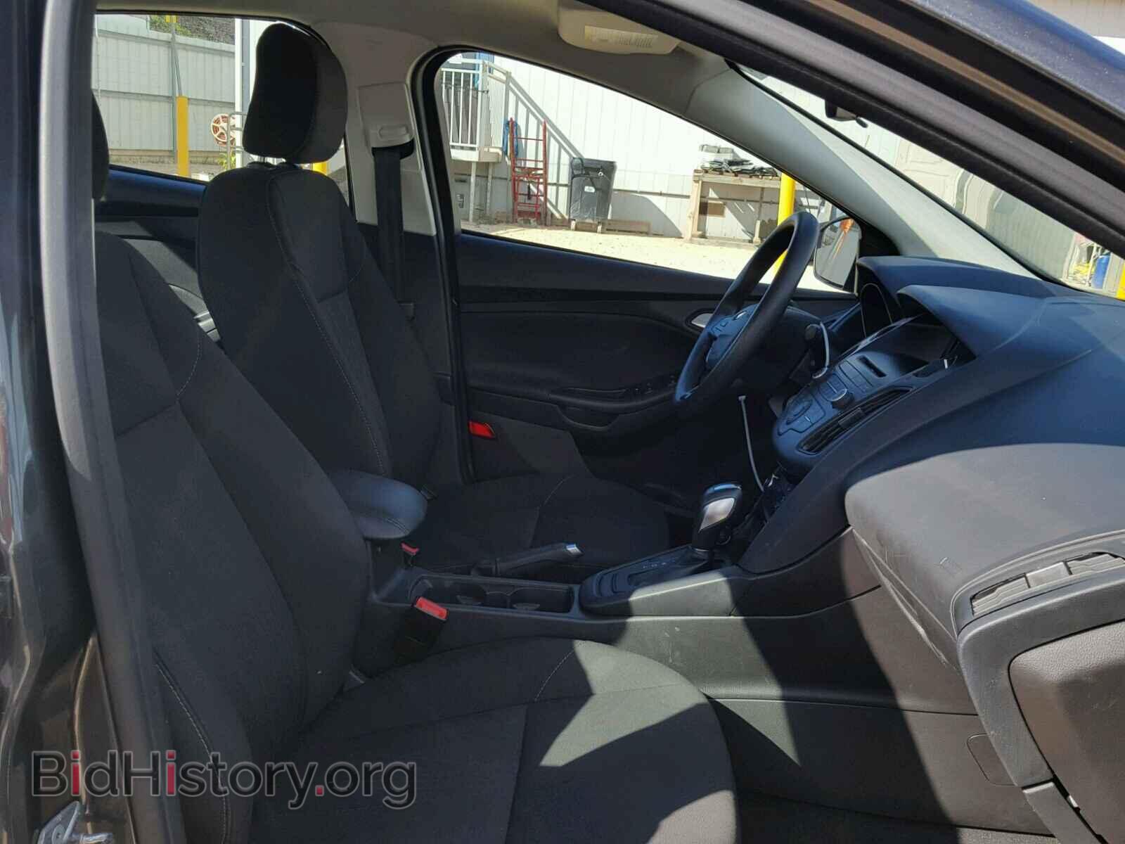 2016 FORD FOCUS - VIN: 1FADP3F22GL337601 - Photo 5