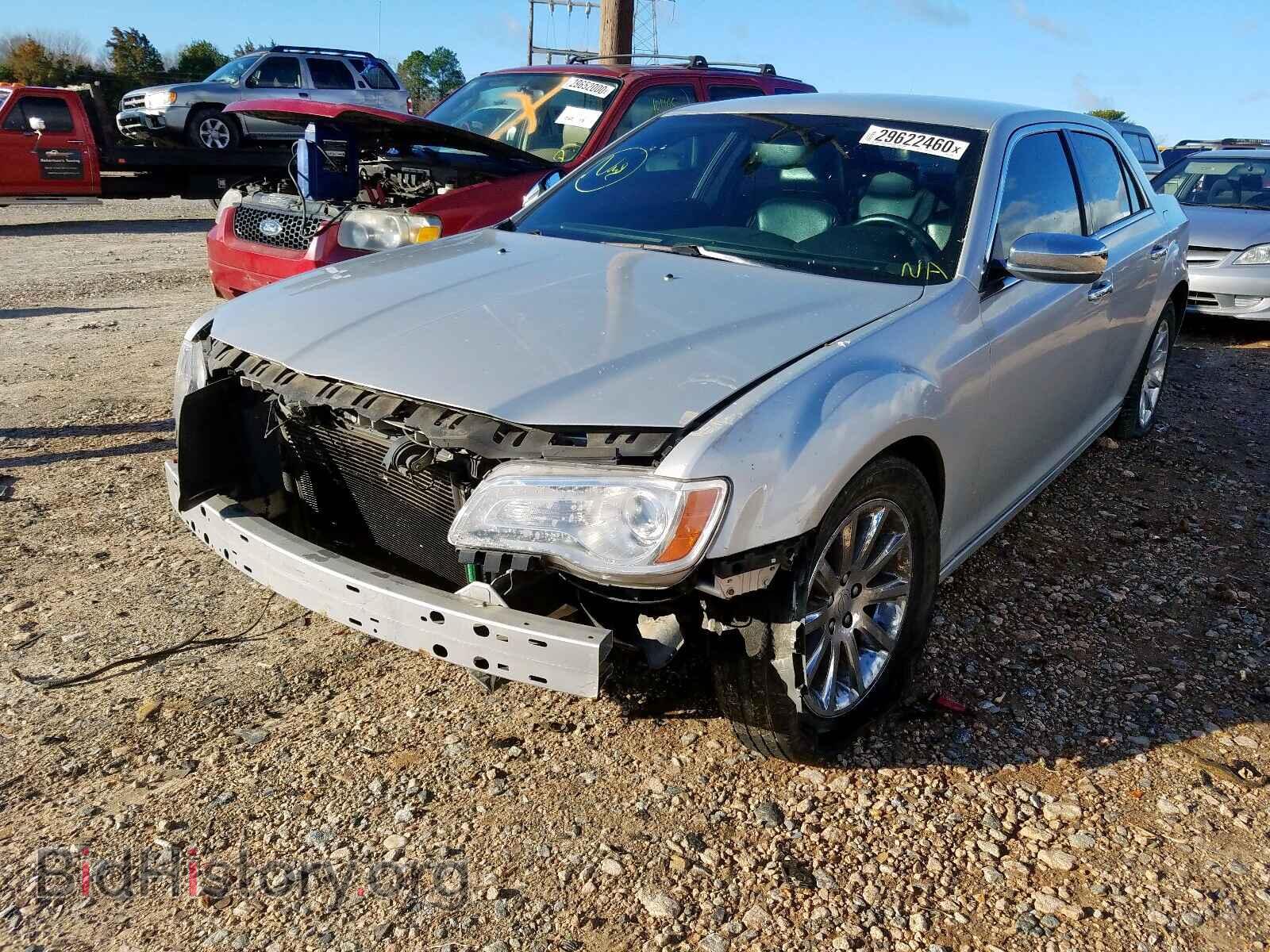 2012 CHRYSLER 300 - VIN: 2C3CCACG4CH250476 - Фото 2