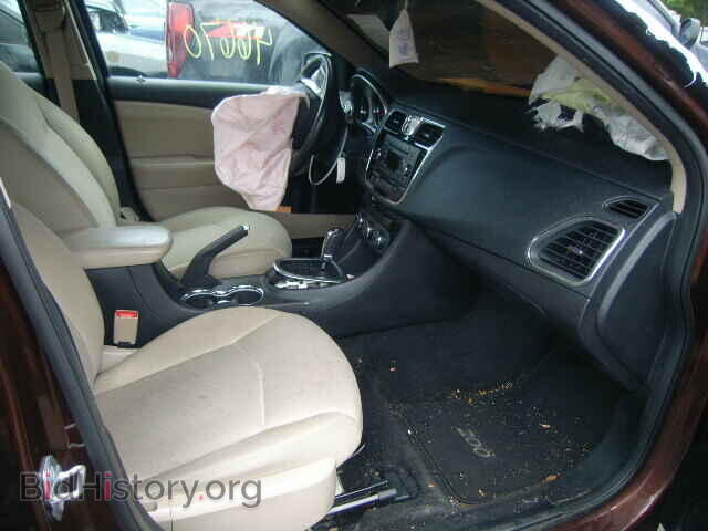 2012 CHRYSLER 200 - VIN: 1C3CCBBB0CN217736 - Фото 5