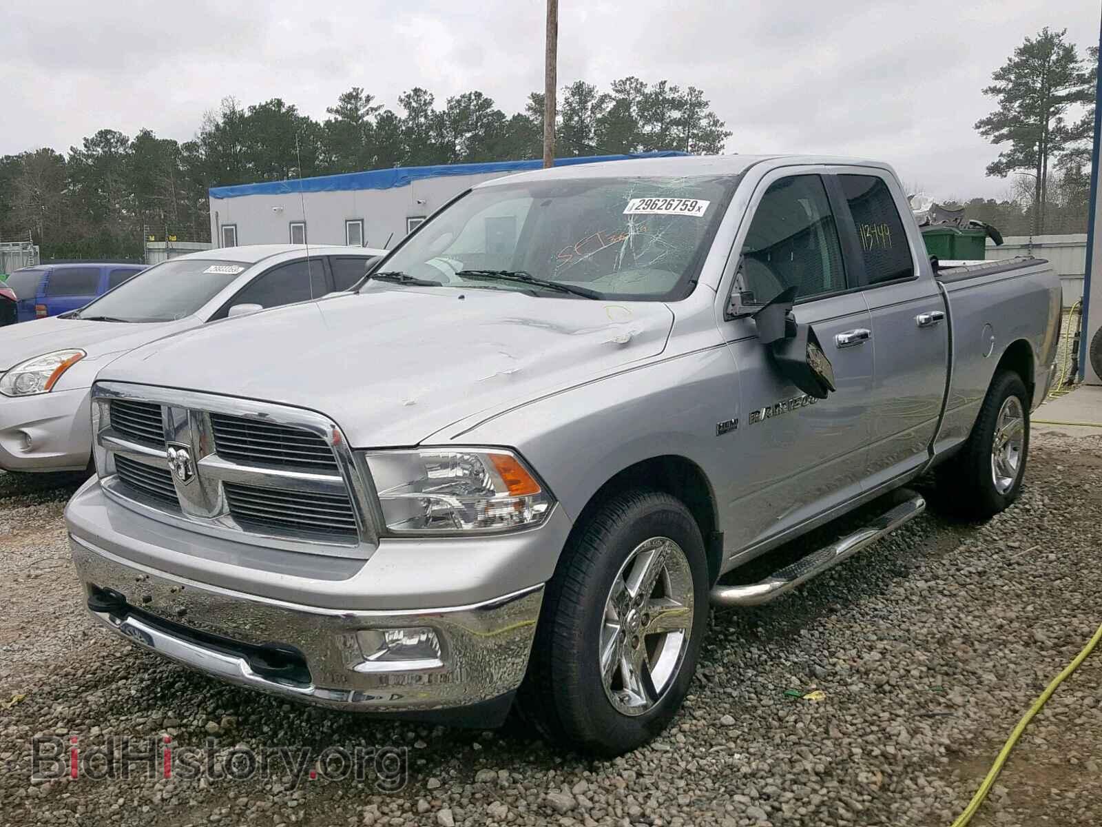2011 DODGE RAM 1500 - VIN: 1D7RB1GT4BS635100 - Фото 2