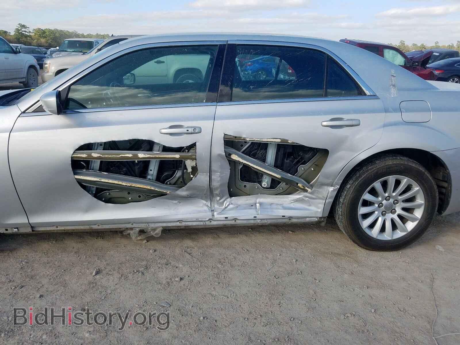 2012 CHRYSLER 300 - VIN: 2C3CCAAGXCH105204 - Фото 9