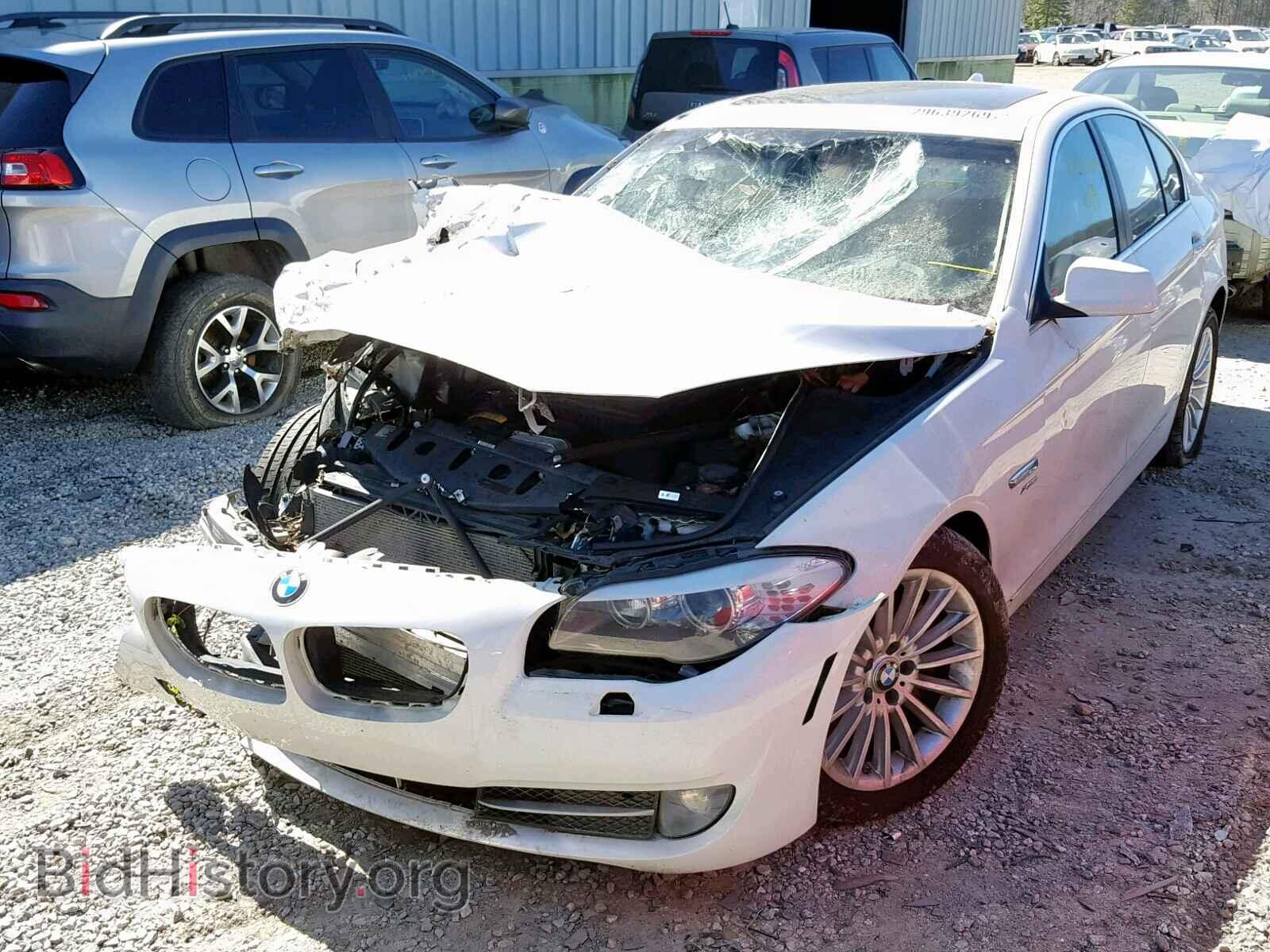 2011 BMW 535 XI - VIN: WBAFU7C52BC876758 - Фото 2