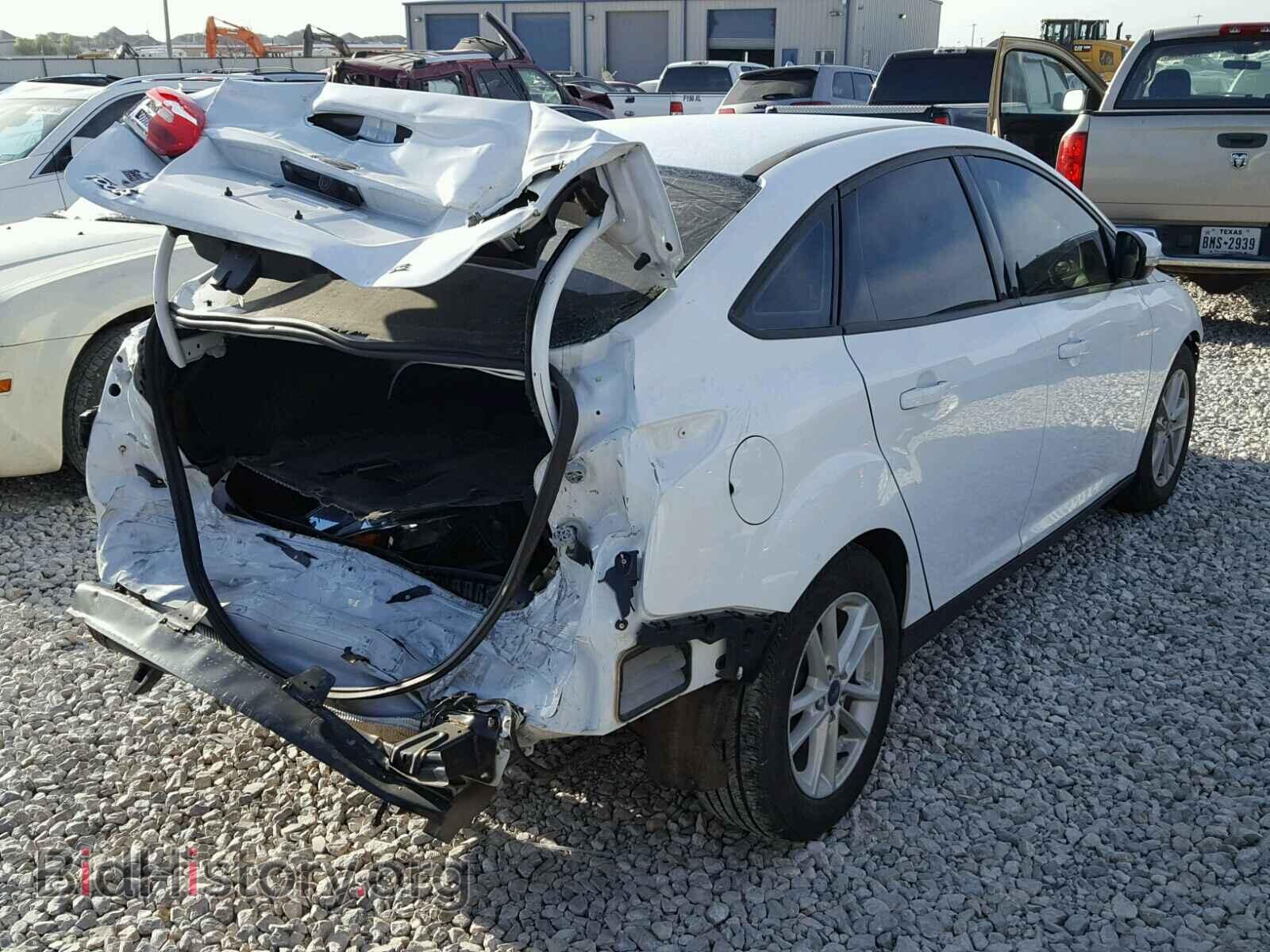 2016 FORD FOCUS - VIN: 1FADP3F26GL404782 - Photo 4