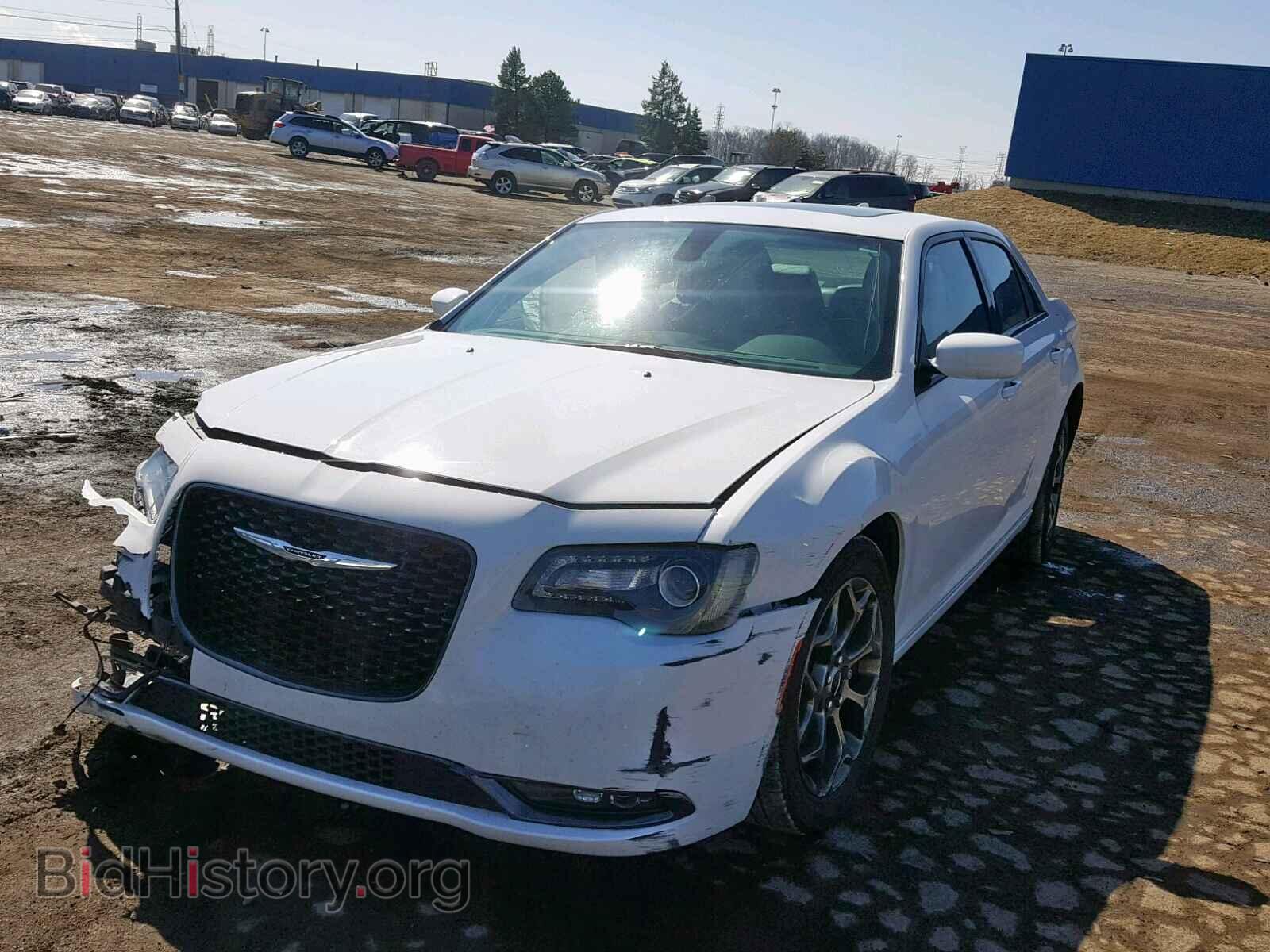 2017 CHRYSLER 300 - VIN: 2C3CCAGGXHH558091 - Фото 2