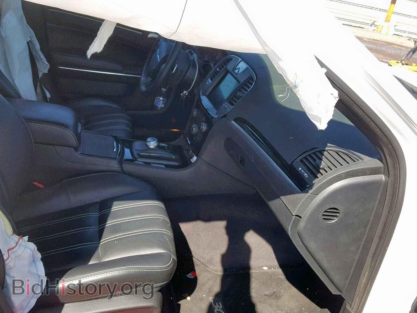 2017 CHRYSLER 300 - VIN: 2C3CCAGGXHH558091 - Фото 5