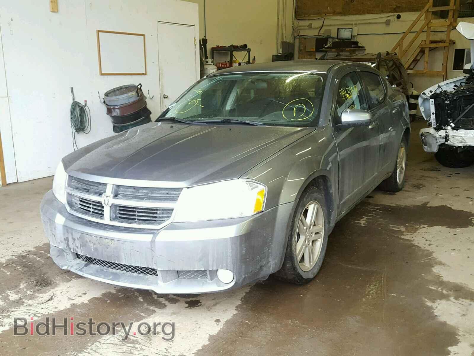 2010 DODGE AVENGER - VIN: 1B3CC5FB8AN149157 - Фото 2