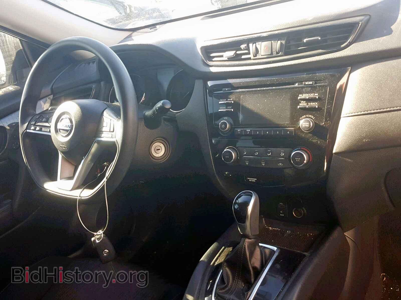 2017 NISSAN ROGUE S - VIN: KNMAT2MV2HP510141 - Фото 9