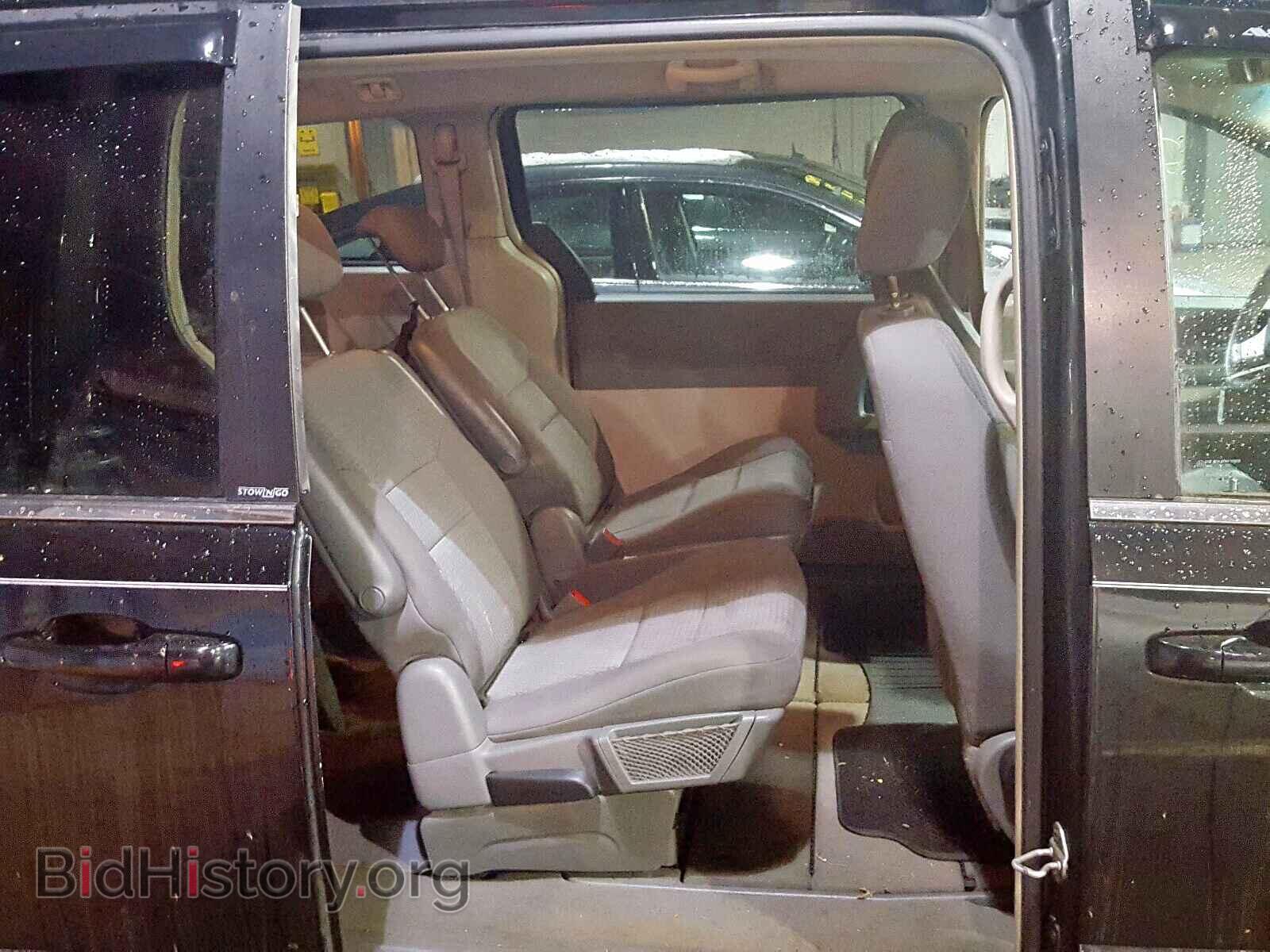 2010 CHRYSLER TOWN & COU - VIN: 2A4RR4DEXAR161984 - Фото 6