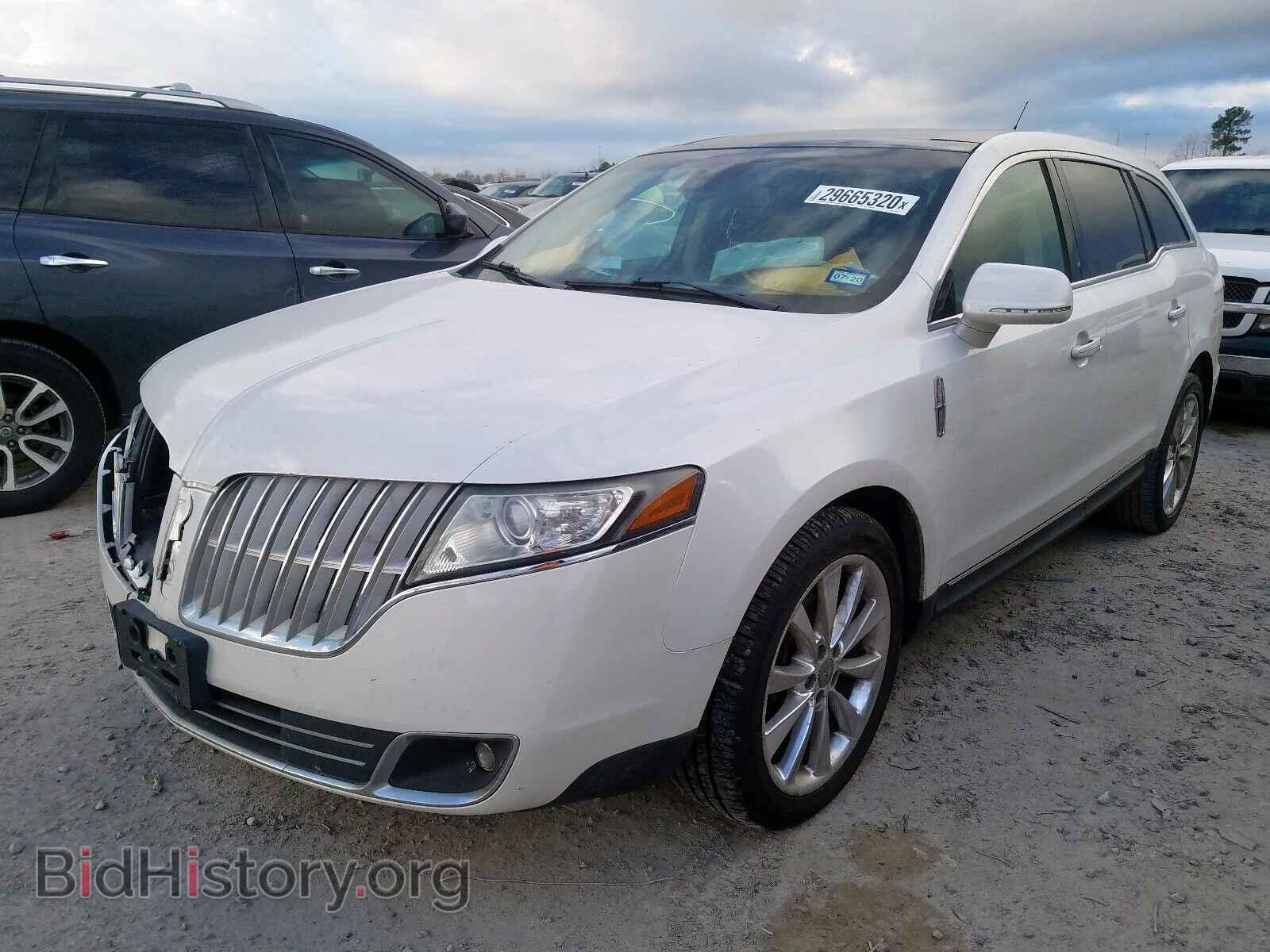 2012 LINCOLN MKT - VIN: 2LMHJ5AT2CBL52389 - Photo 2