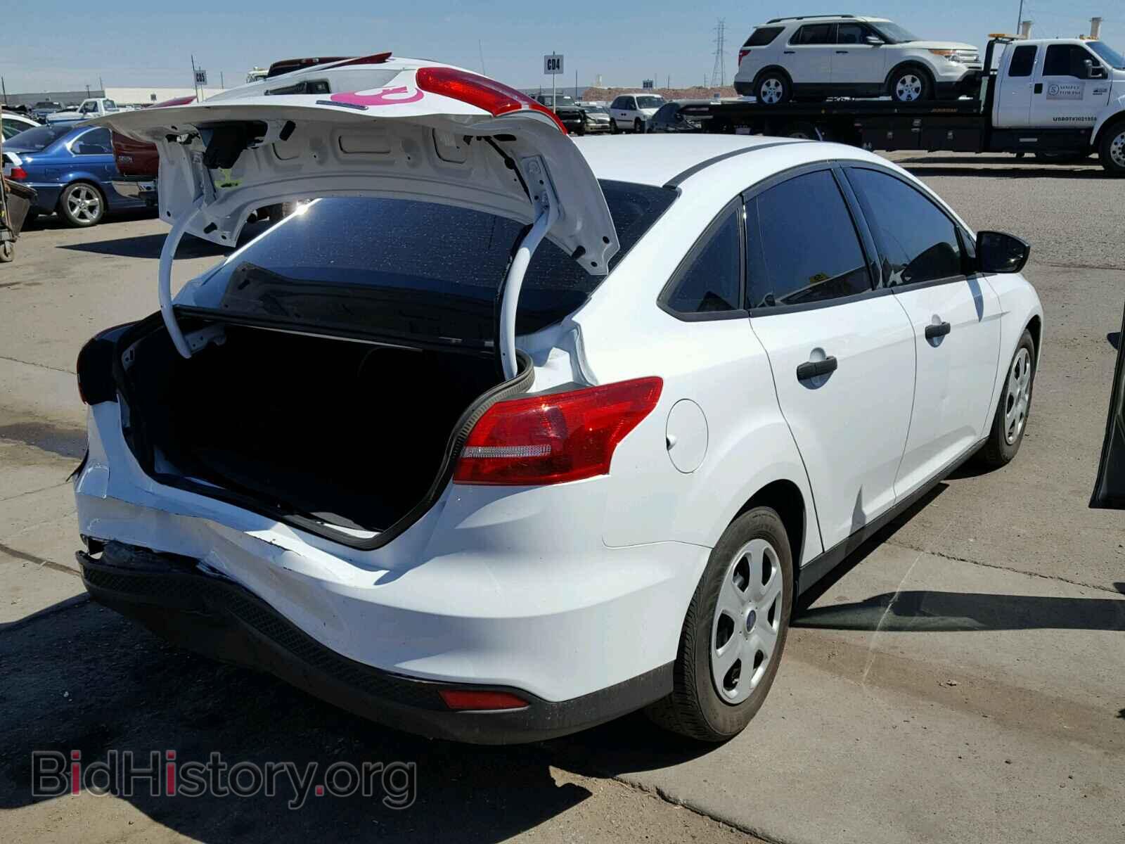 2016 FORD FOCUS - VIN: 1FADP3E23GL230560 - Photo 4