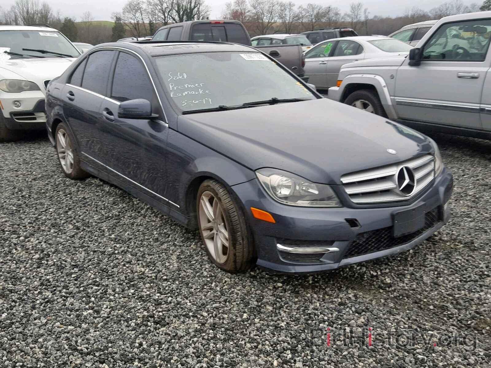 Photo WDDGF4HB2DR272101 - MERCEDES-BENZ C 250 2013