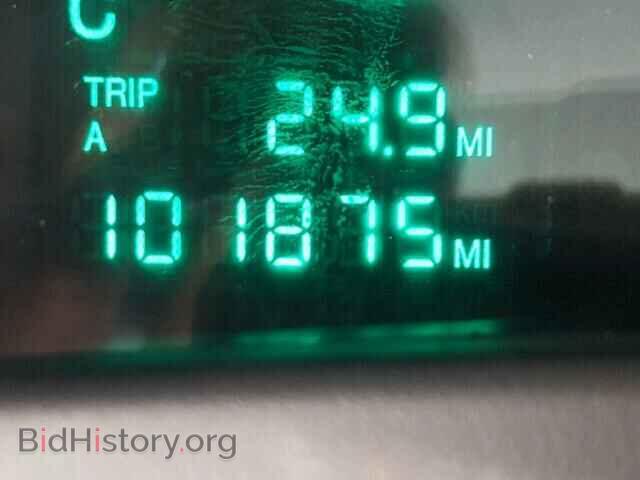 2000 CADILLAC DEVILLE - VIN: 1G6KD54Y0YU231045 - Photo 8