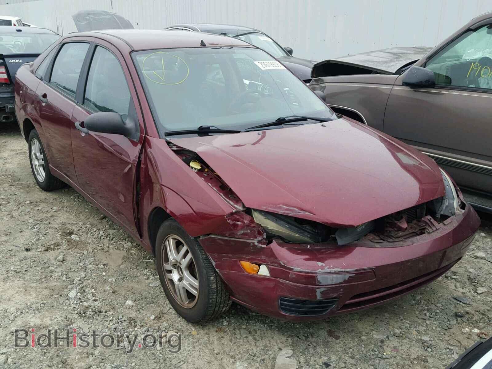 Photo 1FAFP34N87W104570 - FORD FOCUS 2007