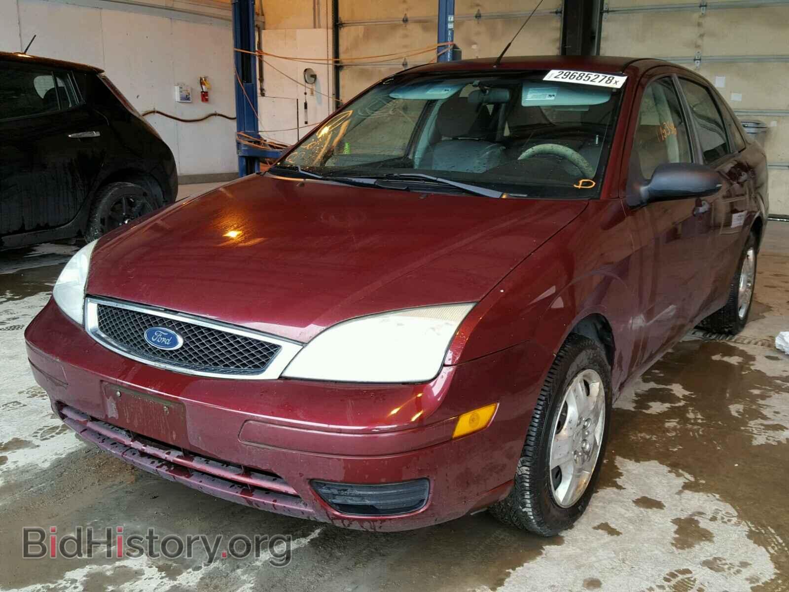2007 FORD FOCUS - VIN: 1FAFP34N87W158399 - Фото 2