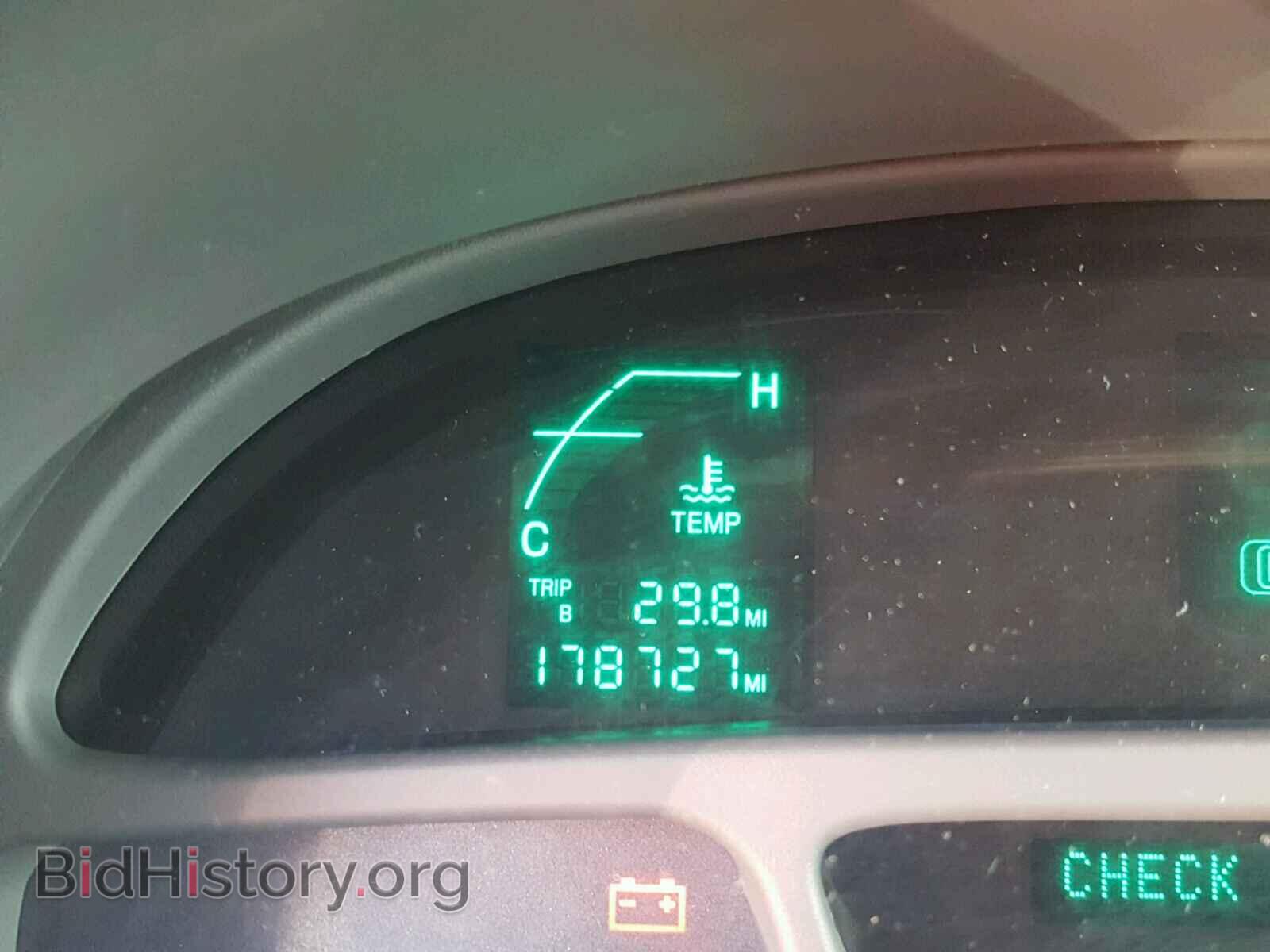 2004 CADILLAC DEVILLE - VIN: 1G6KD54YX4U213341 - Фото 8