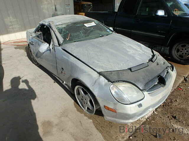 Photo WDBKK47F7YF145421 - MERCEDES-BENZ SLK230 2000