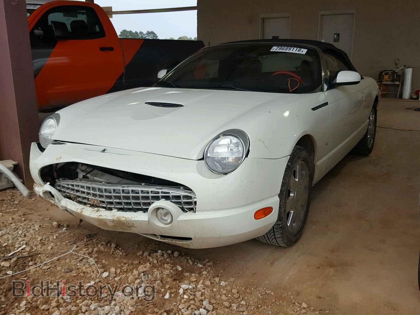 2003 FORD TBIRD - VIN: 1FAHP60A33Y105587 - Фото 2