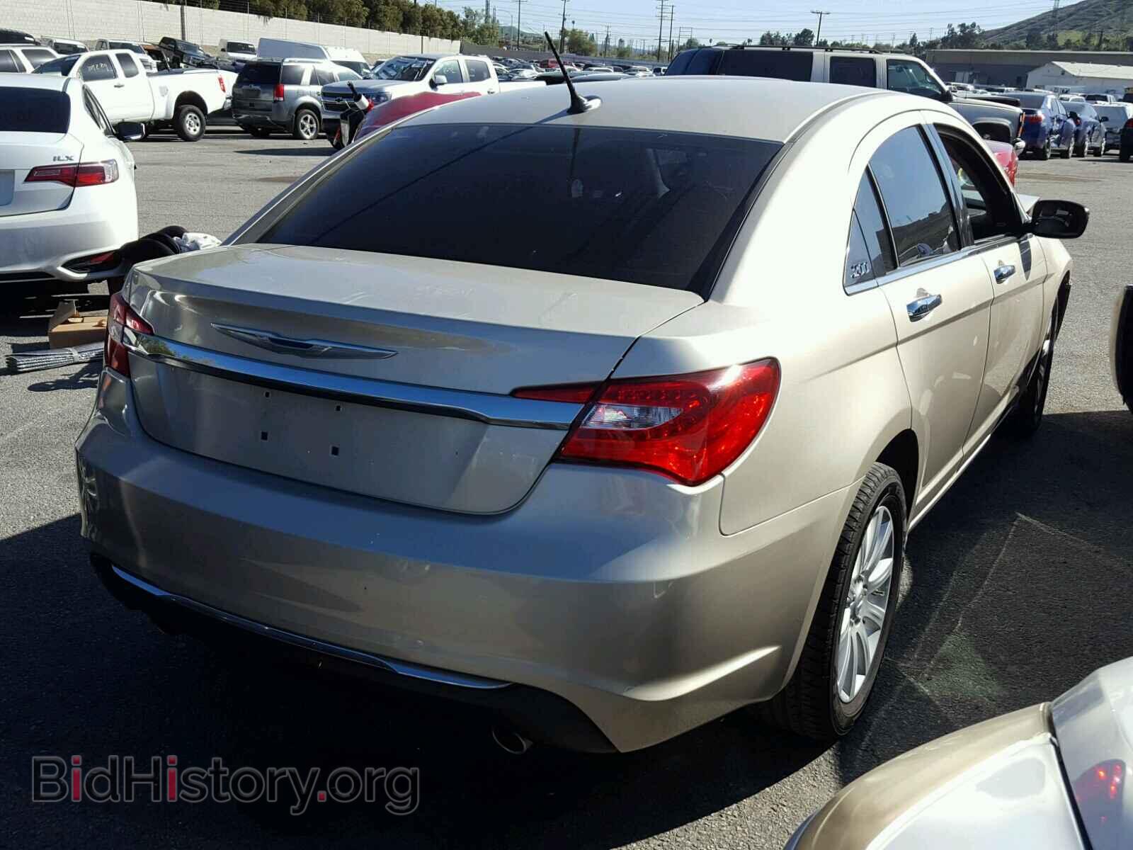2013 CHRYSLER 200 - VIN: 1C3CCBCG7DN711233 - Фото 4