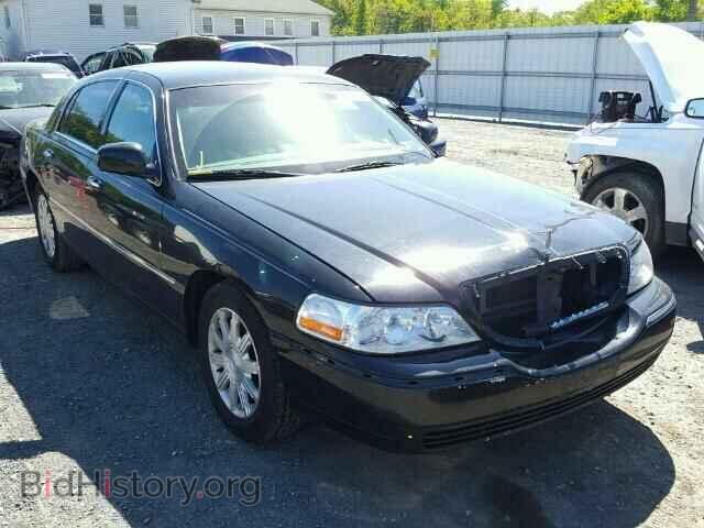 Photo 2LNHM82V08X648400 - LINCOLN TOWNCAR 2008