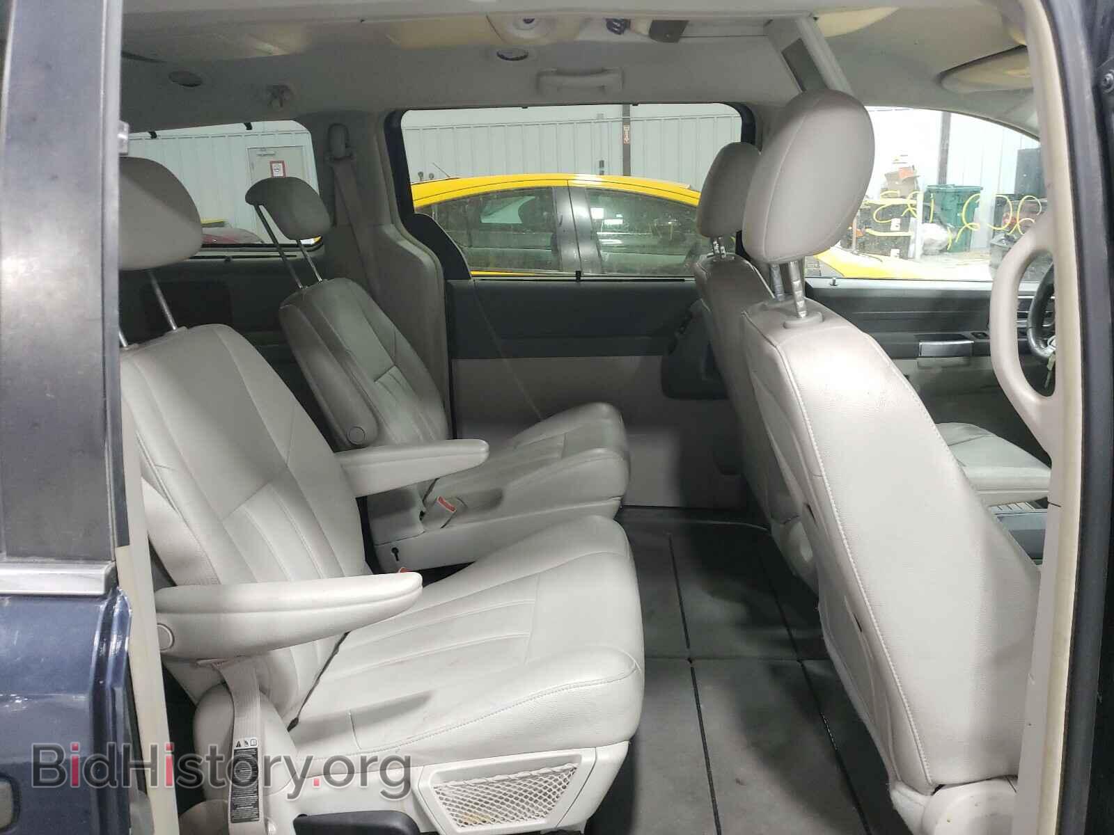 2008 CHRYSLER MINIVAN - VIN: 2A8HR54P58R829377 - Фото 6