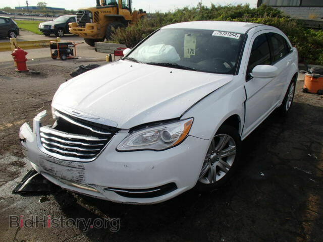 2013 CHRYSLER 200 - VIN: 1C3CCBAB4DN639866 - Фото 2