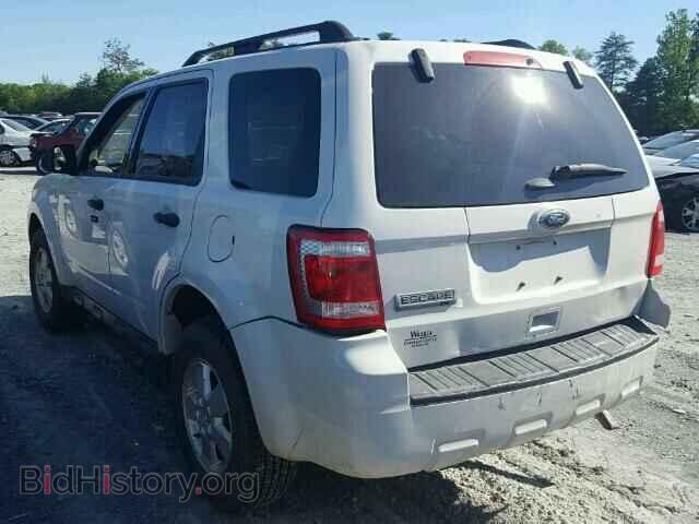 2011 FORD ESCAPE - VIN: 1FMCU0D76BKC04703 - Фото 3
