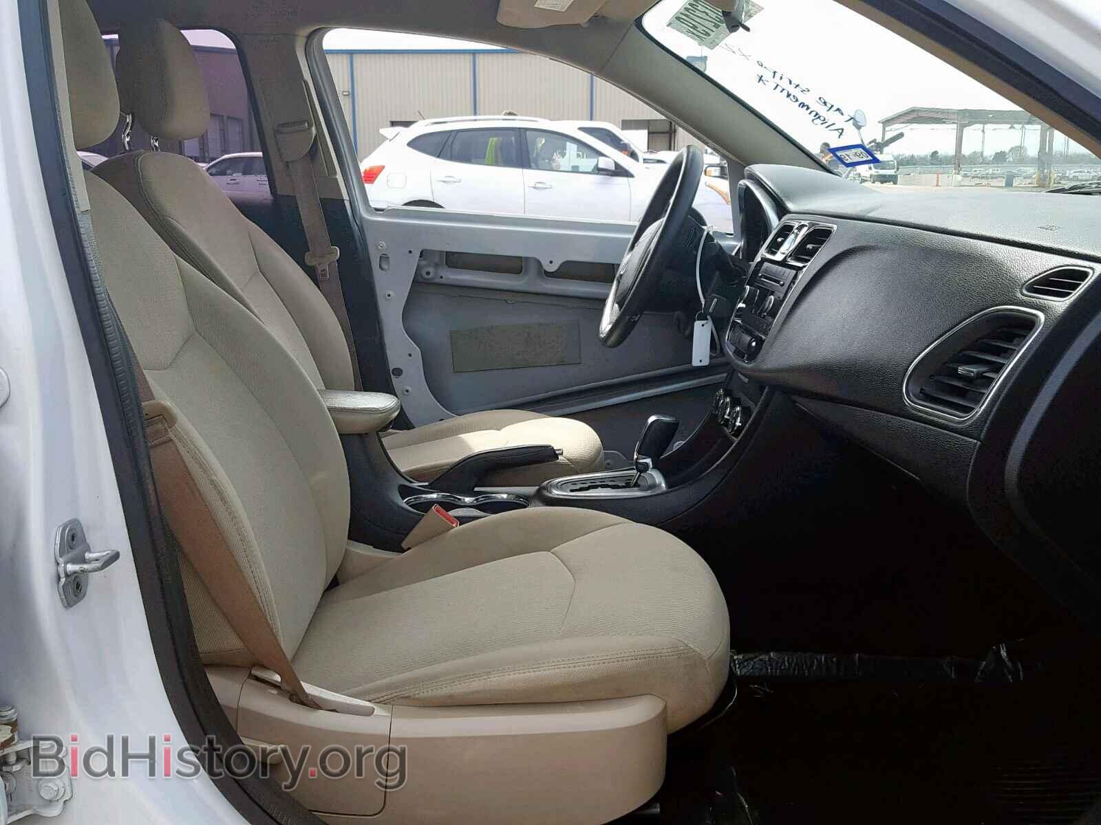 2013 CHRYSLER 200 - VIN: 1C3CCBAB6DN640131 - Photo 5