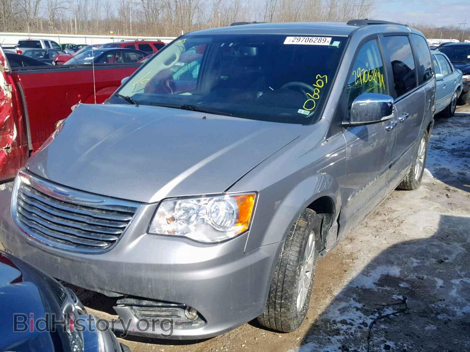 2015 CHRYSLER TOWN & COU - VIN: 2C4RC1CG3FR729704 - Фото 2