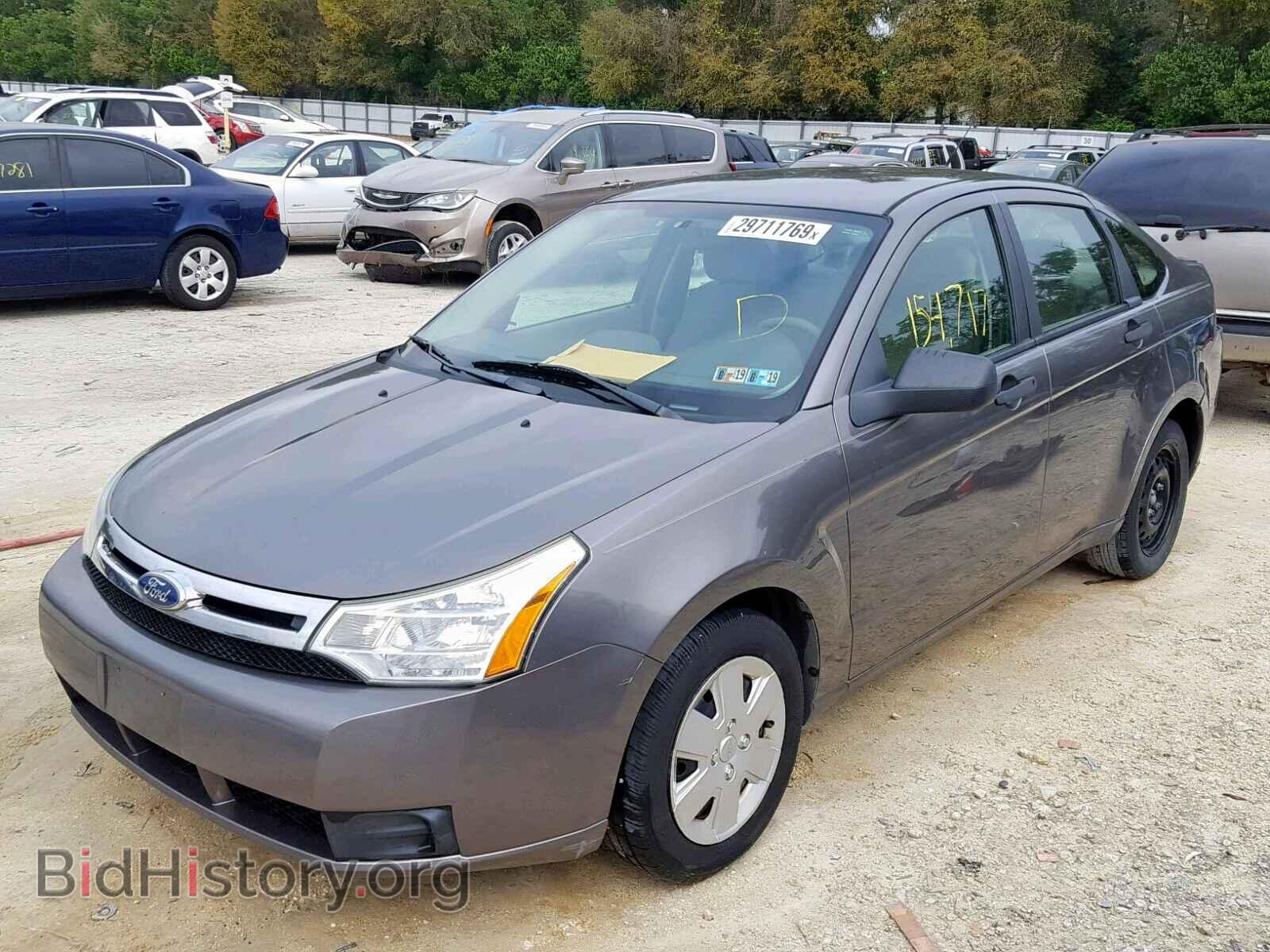 2011 FORD FOCUS - VIN: 1FAHP3EN2BW204700 - Photo 2