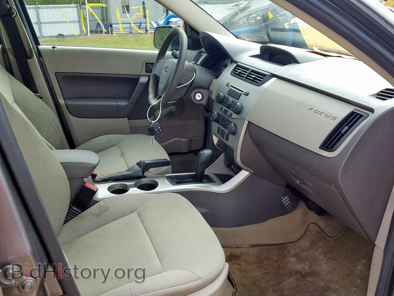 2011 FORD FOCUS - VIN: 1FAHP3EN2BW204700 - Photo 5