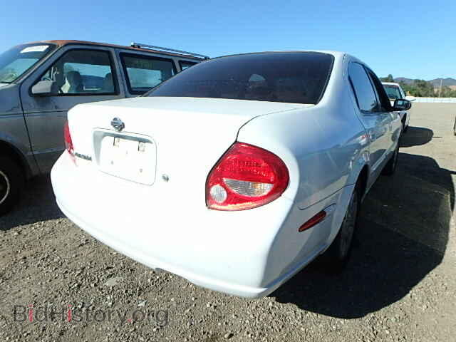2000 NISSAN MAXIMA - VIN: JN1CA31D7YT738310 - Photo 4