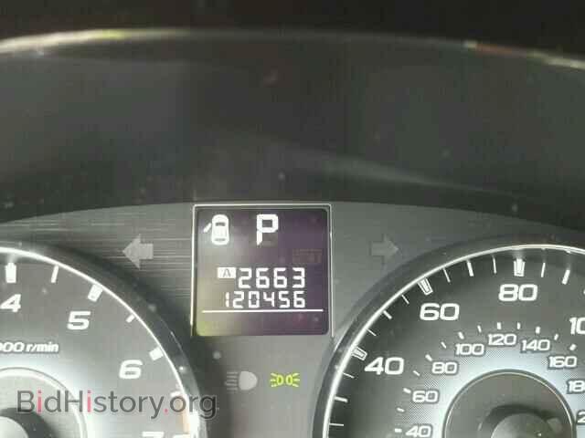2010 SUBARU OUTBACK - VIN: 4S4BRCGC0A3352460 - Фото 8