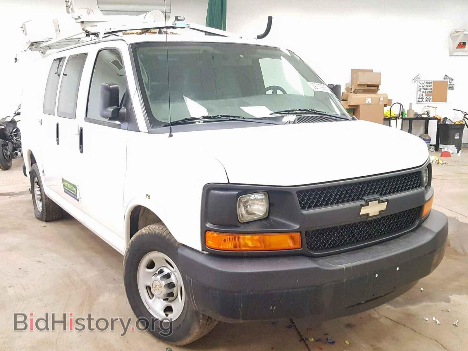 Photo 1GCWGFCB7C1119068 - CHEVROLET EXPRESS 2012