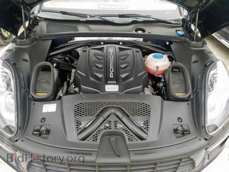 2016 Porsche MACAN (VIN WP1AB2A56GLB52845) — фото 7 из 10